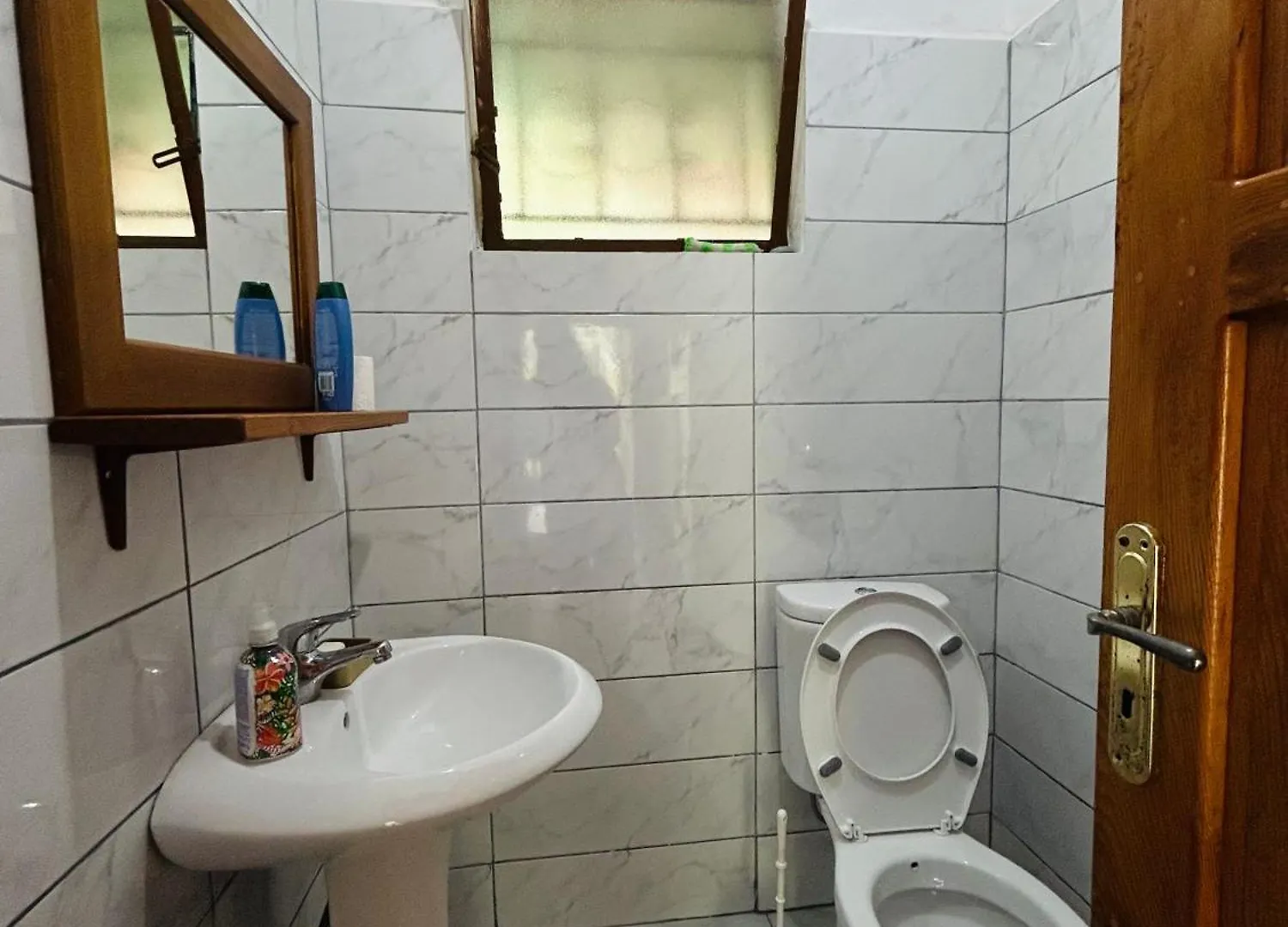 Guesthouse Lola Valbone